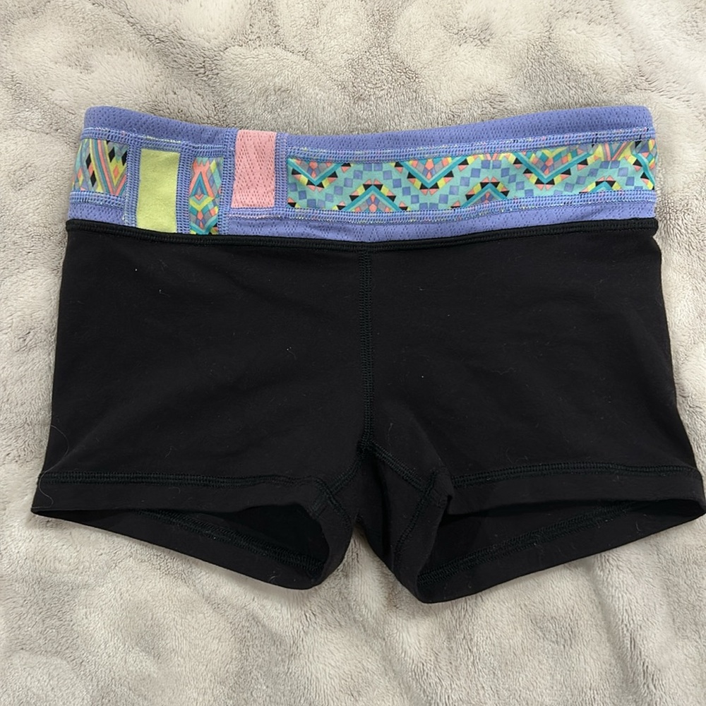 Ivivva Reversible Booty shorts Black Size 10
